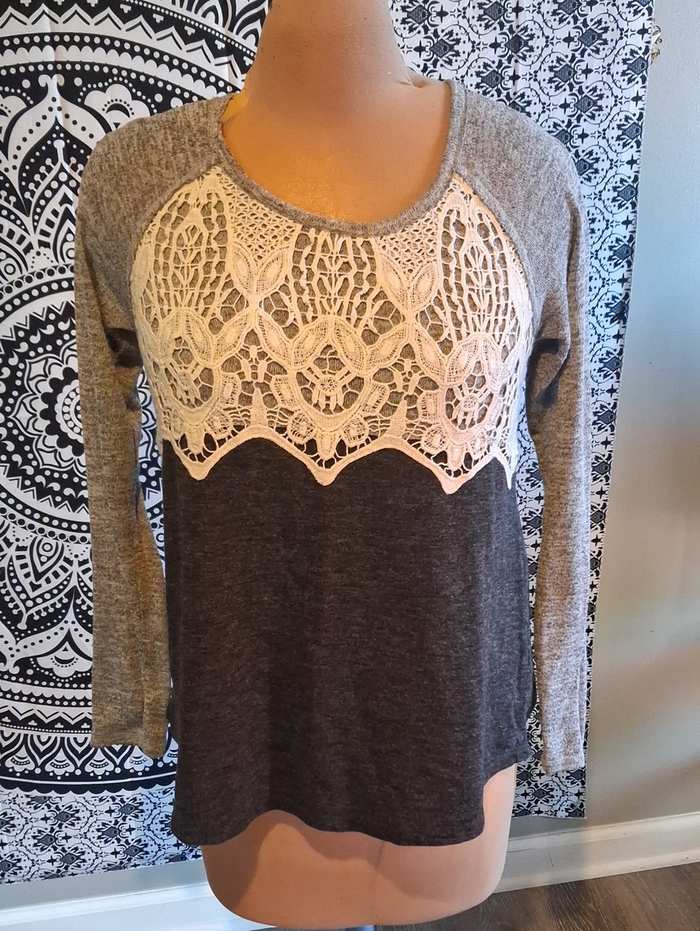 Maurices Gray and Cream Lace Long Sleeve Tee